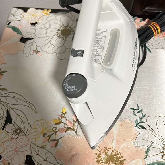 Iron - Picture 3 of 3